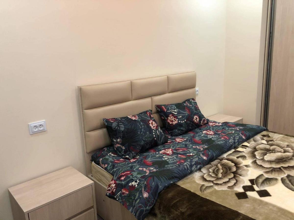 George-Groups Apartman Kutaiszi Kültér fotó